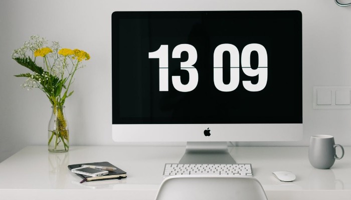 Stop procrastinating, clean desk for work