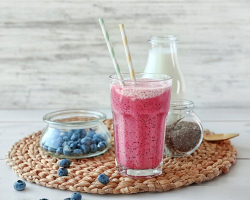 Smoothie with chia and blueberries