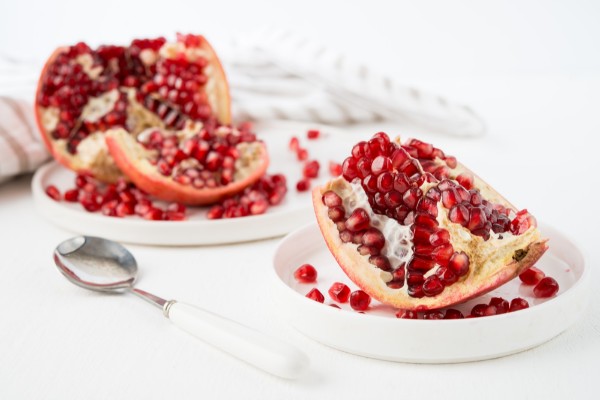 Best ways to add pomegranate seeds into your diet