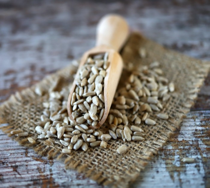 Sunflower seeds benefits and side effects