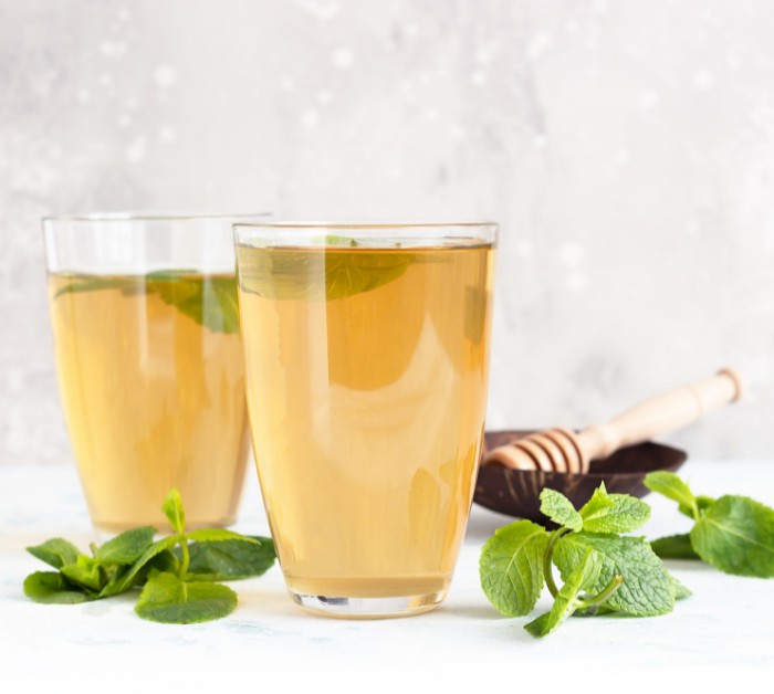 Benefits of peppermint tea and potential side effects