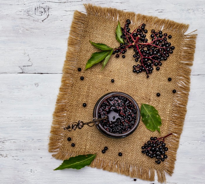 Elderberry: benefits and side effects