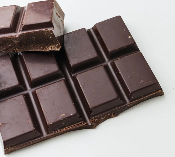 Dark chocolate bar